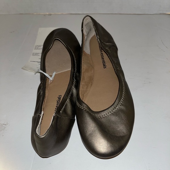 Amazon essentials silver flats - Picture 12 of 13